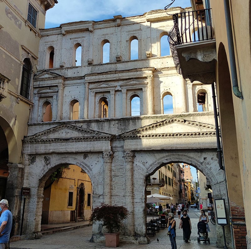 Bezienswaardigheid in Verona; Porta Bonsari
