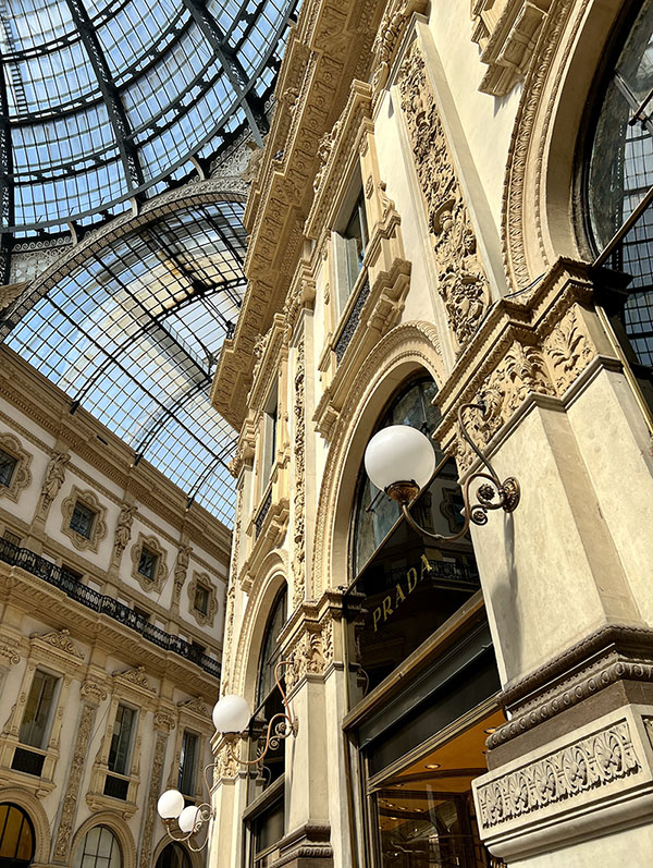 Galleria Vittorio Emanuele II - In deze winkelpassage kun je allerlei luxe merken shoppen