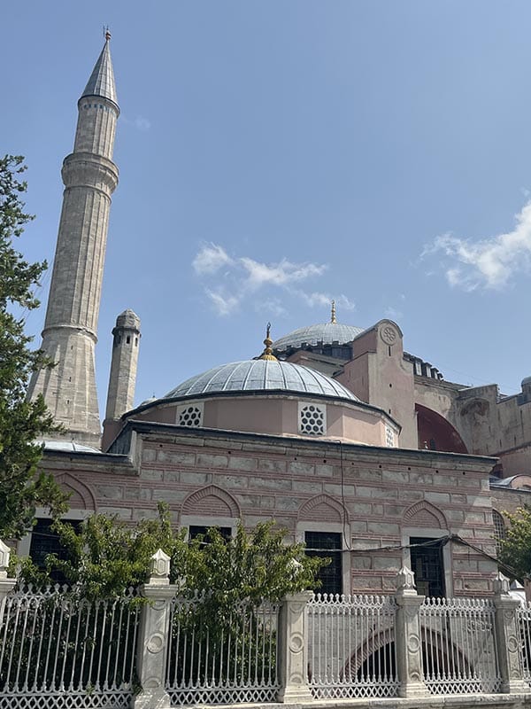 De buitenkant van de Hagia Sophia
